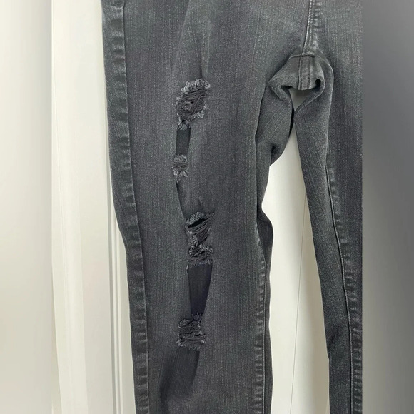 Torrid Sky High‎ Skinny Distressed Jeans - Picture 3 of 6